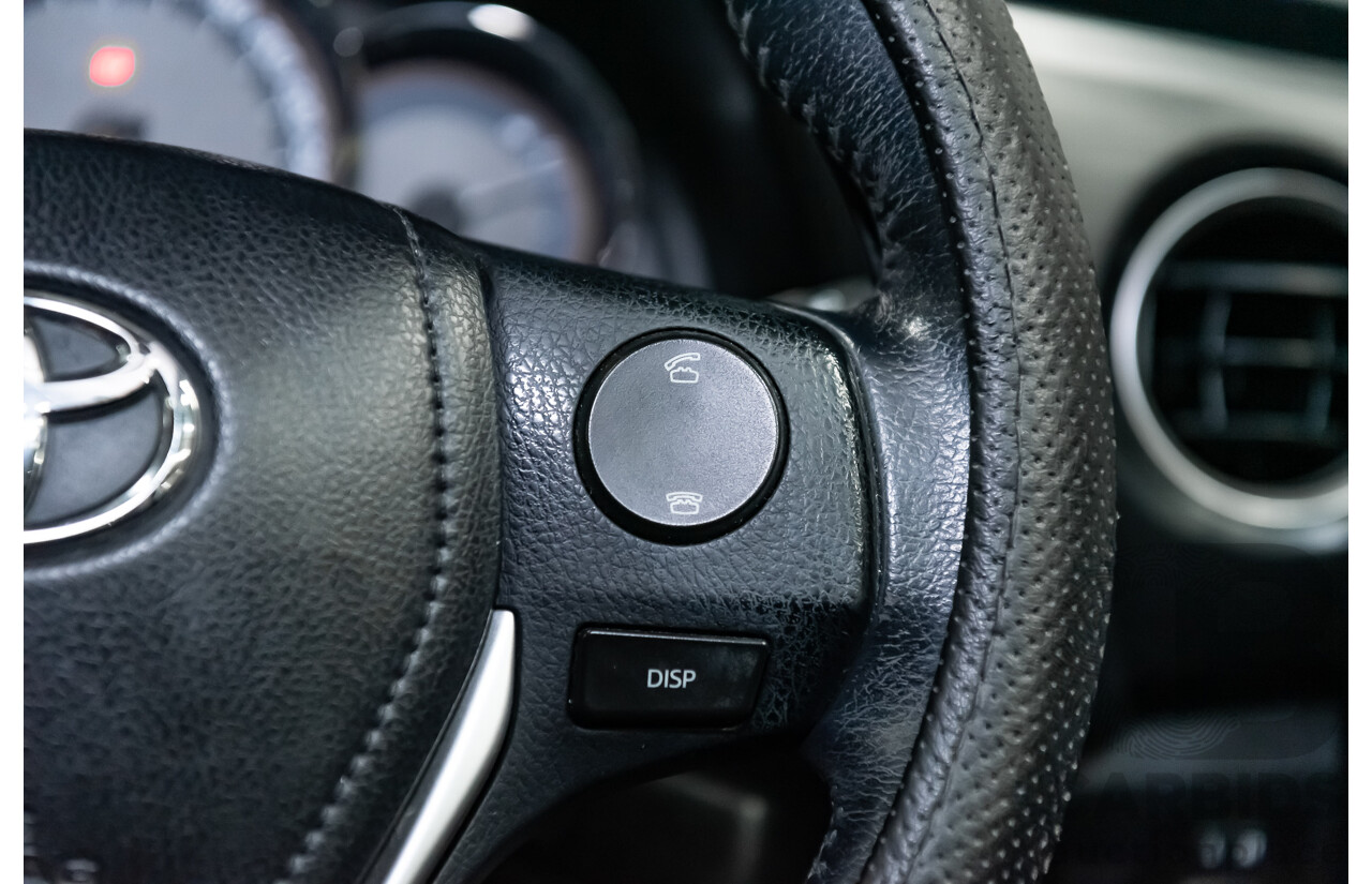 10/2014 Toyota Corolla Ascent Sport ZRE182R 5d Hatchback Glacier White 1.8L