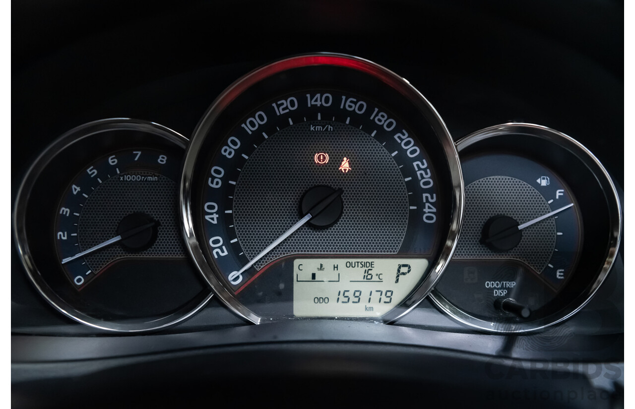 10/2014 Toyota Corolla Ascent Sport ZRE182R 5d Hatchback Glacier White 1.8L