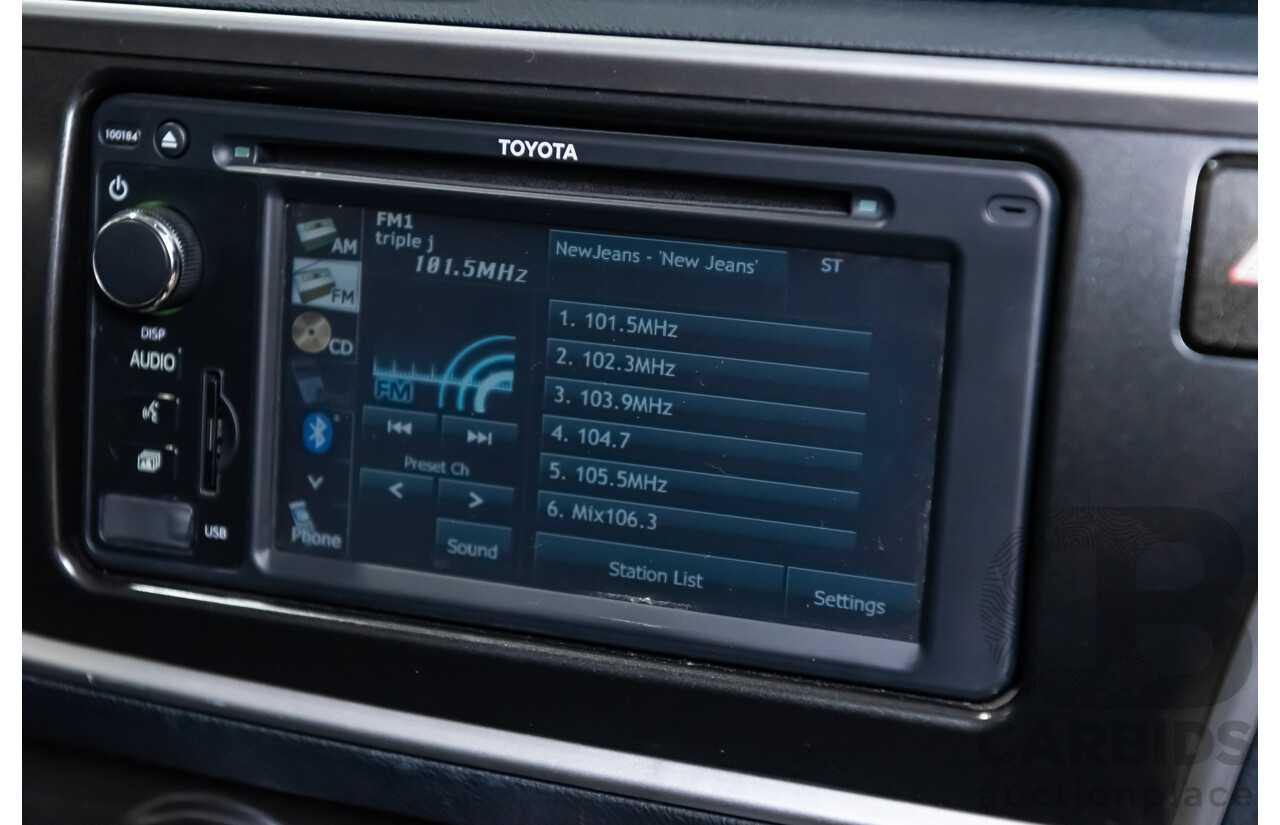 10/2014 Toyota Corolla Ascent Sport ZRE182R 5d Hatchback Glacier White 1.8L