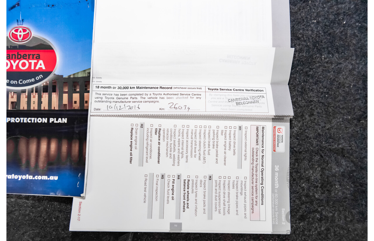 10/2014 Toyota Corolla Ascent Sport ZRE182R 5d Hatchback Glacier White 1.8L