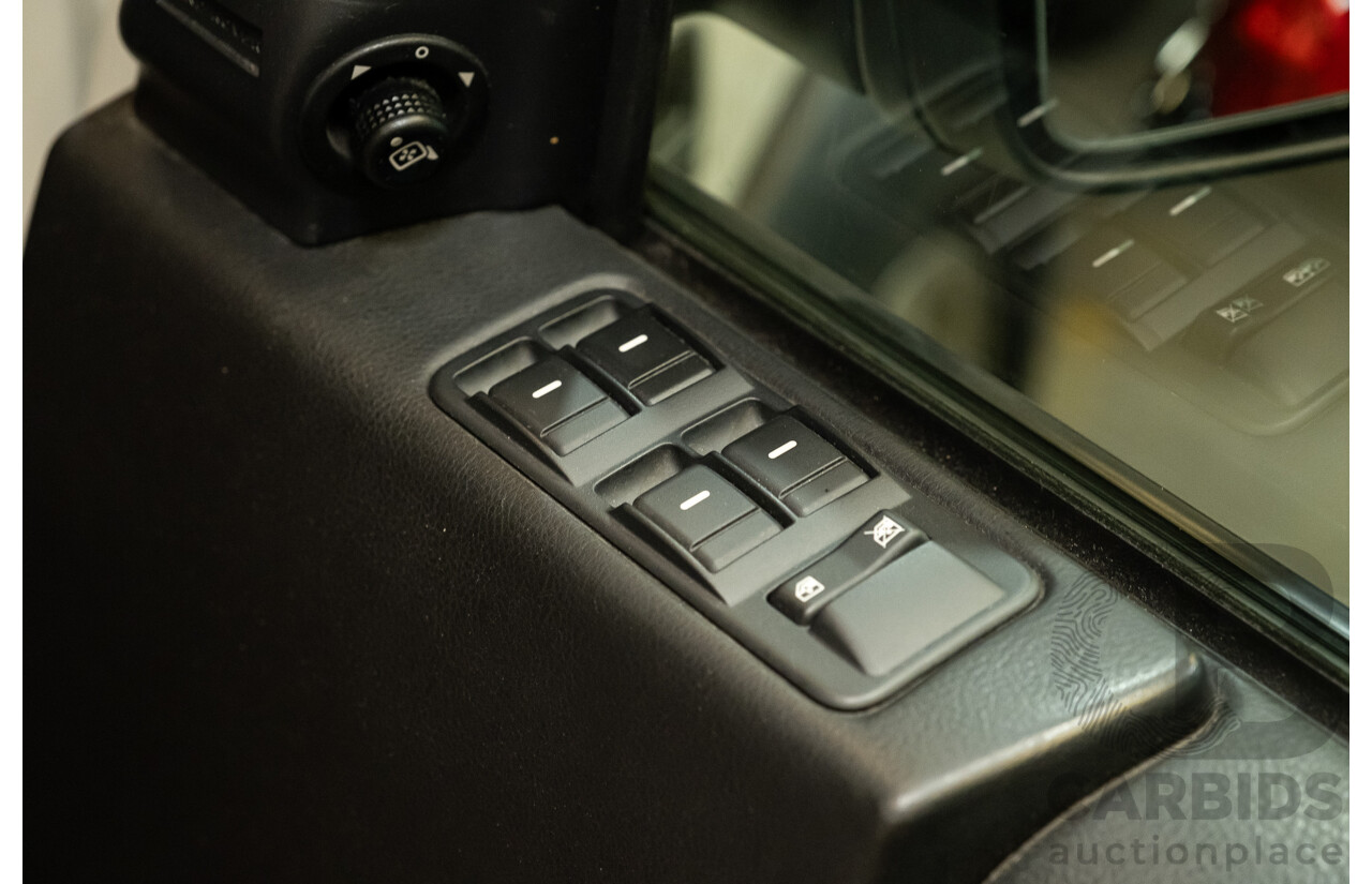 12/2005 Land Rover Discovery 3 TDV6 S (4x4) 4d Wagon White Turbo Diesel 2.7L - 7 Seater