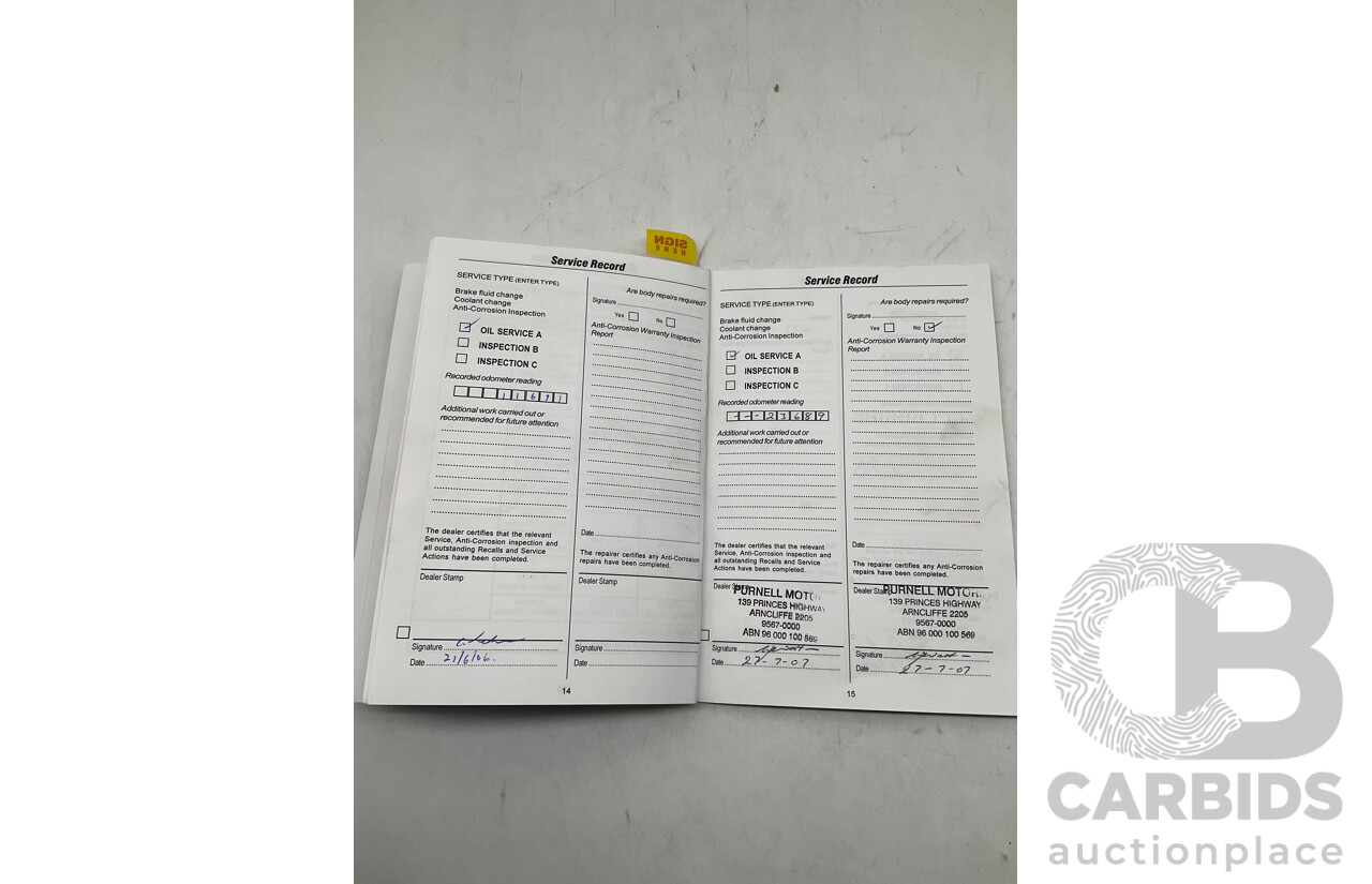 12/2005 Land Rover Discovery 3 TDV6 S (4x4) 4d Wagon White Turbo Diesel 2.7L - 7 Seater