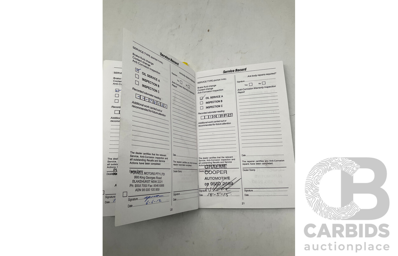 12/2005 Land Rover Discovery 3 TDV6 S (4x4) 4d Wagon White Turbo Diesel 2.7L - 7 Seater