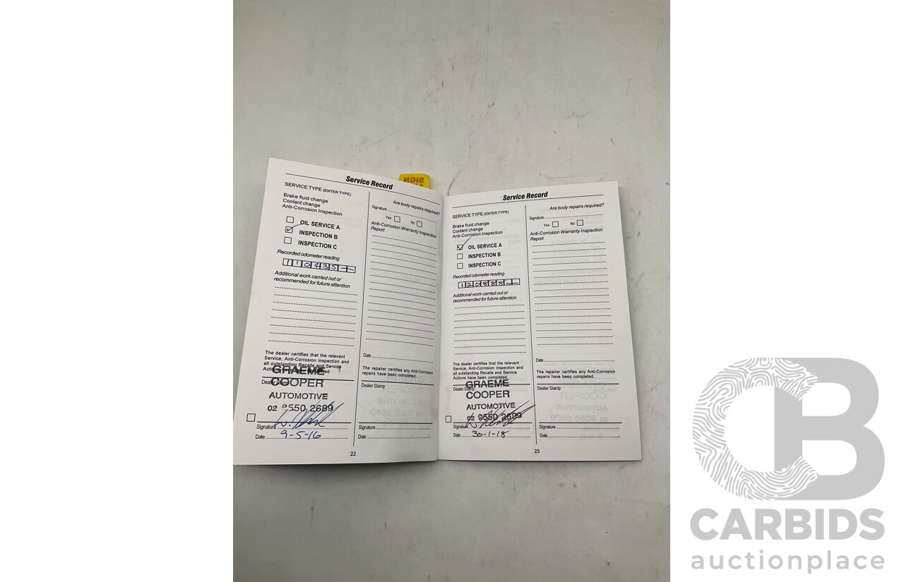 12/2005 Land Rover Discovery 3 TDV6 S (4x4) 4d Wagon White Turbo Diesel 2.7L - 7 Seater