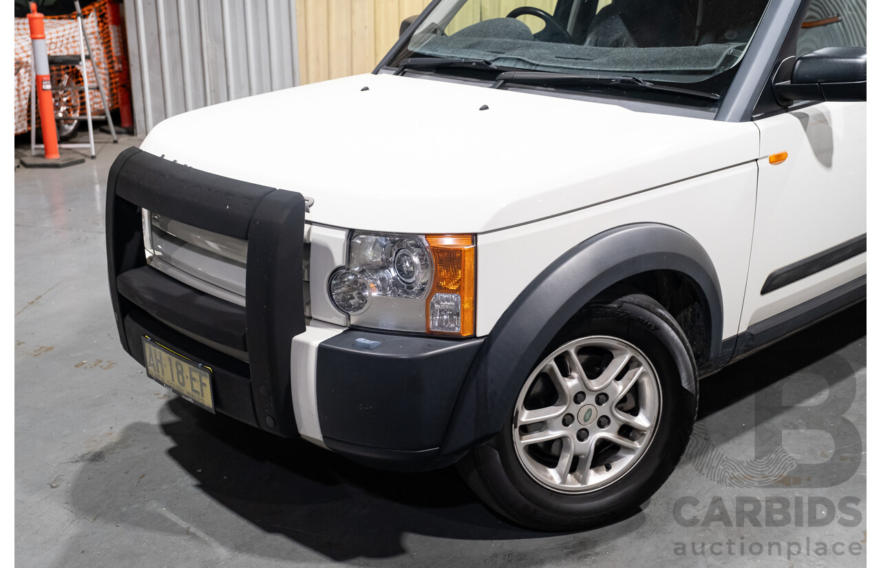 12/2005 Land Rover Discovery 3 TDV6 S (4x4) 4d Wagon White Turbo Diesel 2.7L - 7 Seater