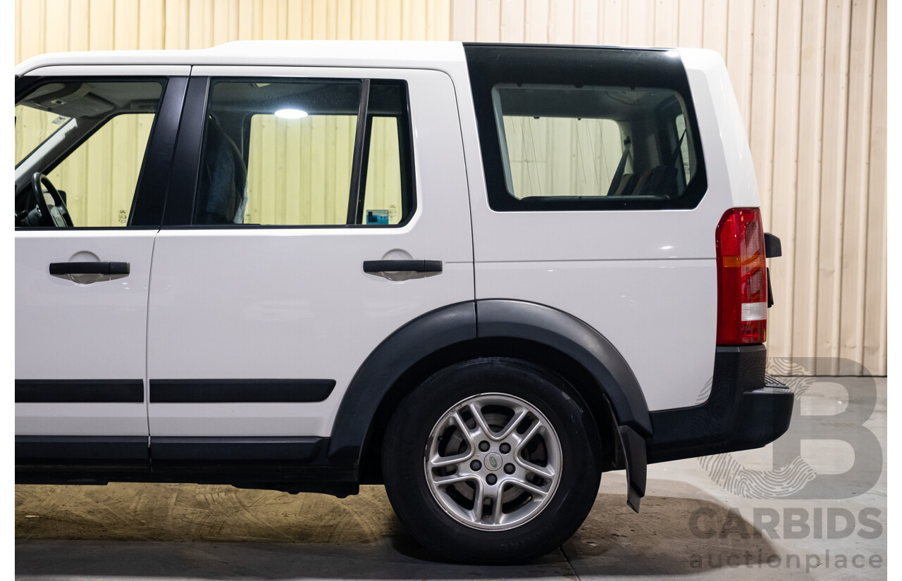 12/2005 Land Rover Discovery 3 TDV6 S (4x4) 4d Wagon White Turbo Diesel 2.7L - 7 Seater