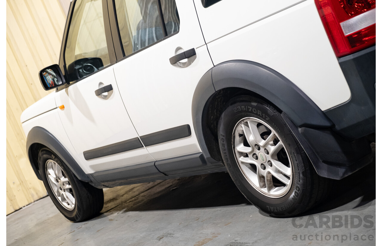 12/2005 Land Rover Discovery 3 TDV6 S (4x4) 4d Wagon White Turbo Diesel 2.7L - 7 Seater