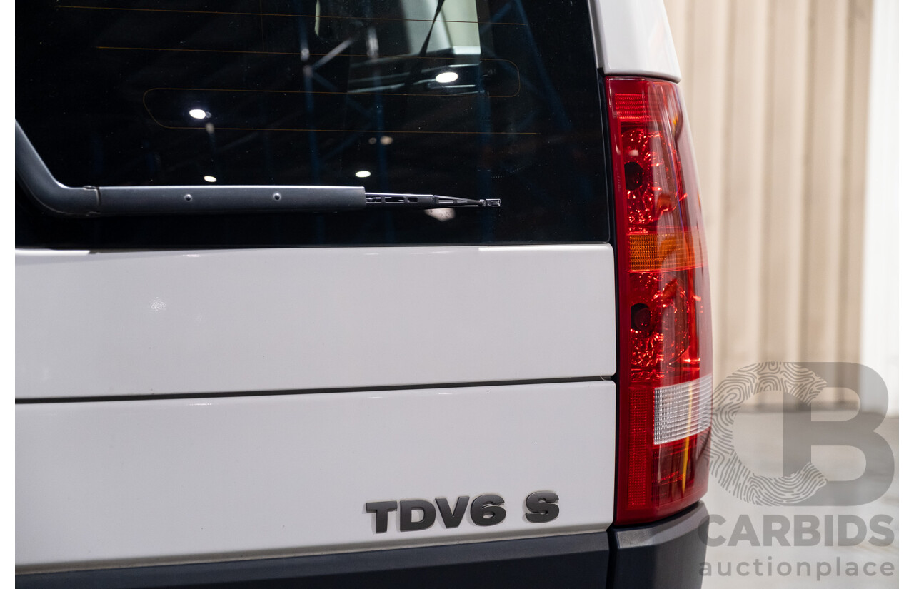 12/2005 Land Rover Discovery 3 TDV6 S (4x4) 4d Wagon White Turbo Diesel 2.7L - 7 Seater