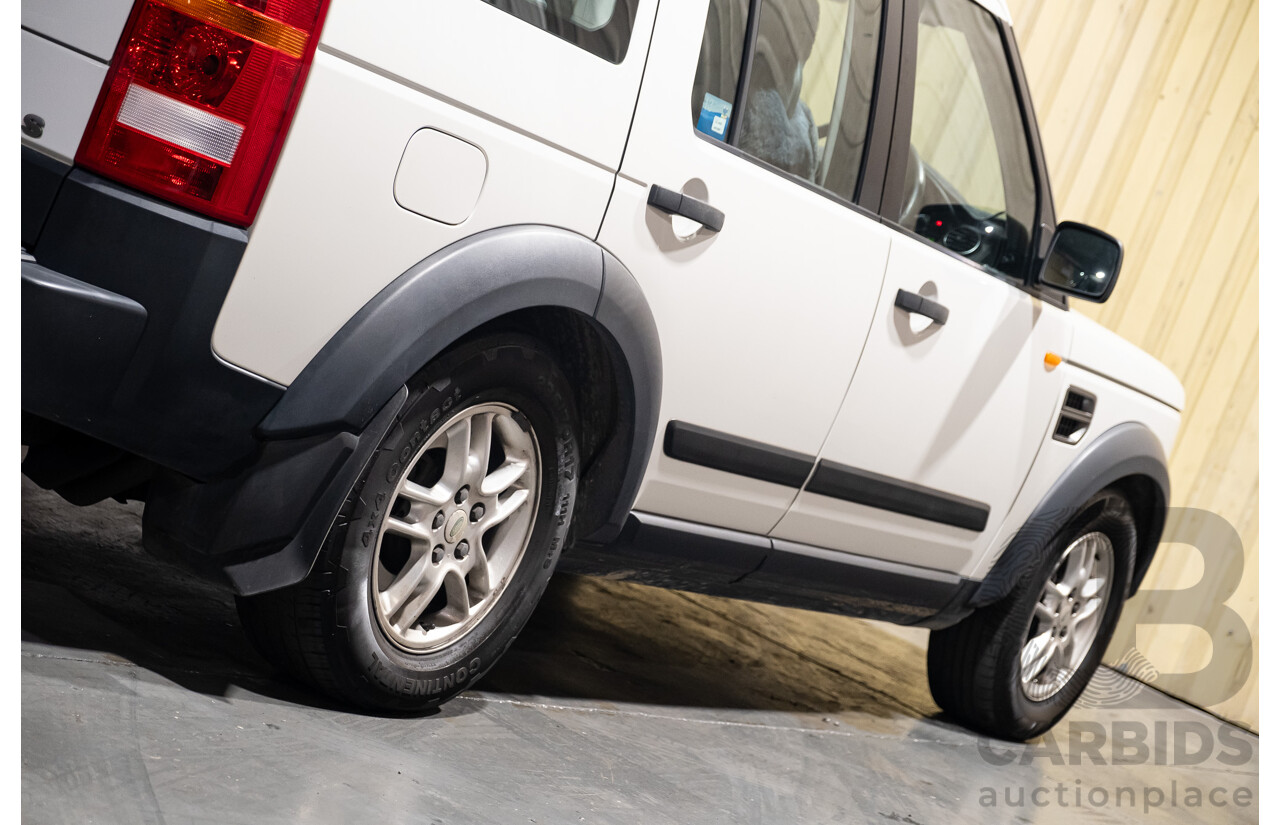 12/2005 Land Rover Discovery 3 TDV6 S (4x4) 4d Wagon White Turbo Diesel 2.7L - 7 Seater