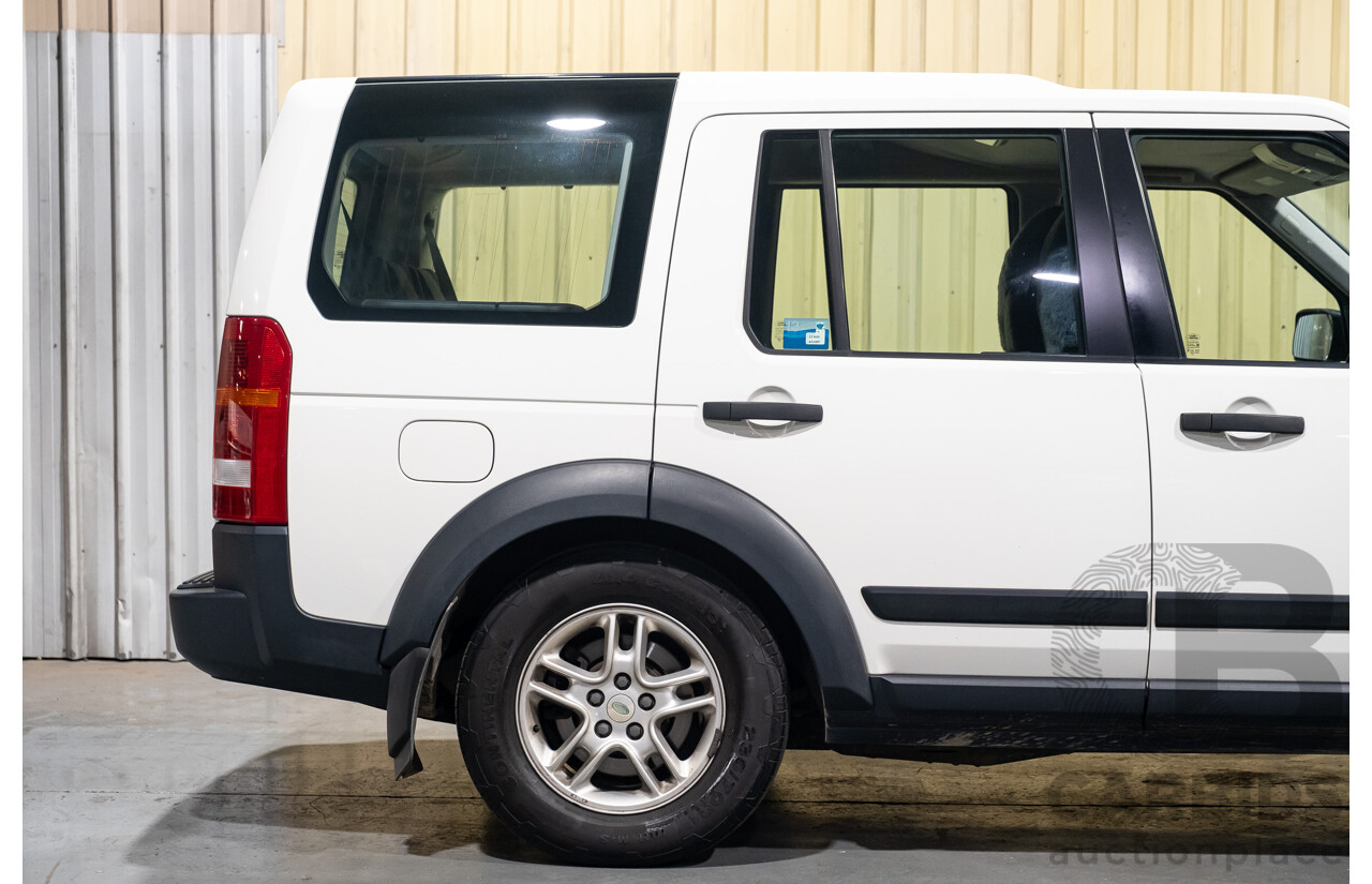 12/2005 Land Rover Discovery 3 TDV6 S (4x4) 4d Wagon White Turbo Diesel 2.7L - 7 Seater