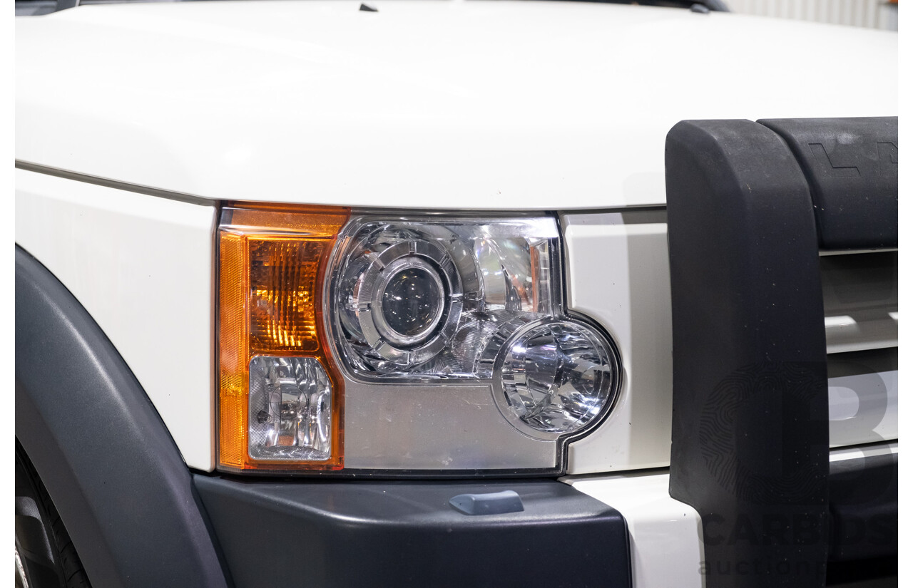 12/2005 Land Rover Discovery 3 TDV6 S (4x4) 4d Wagon White Turbo Diesel 2.7L - 7 Seater