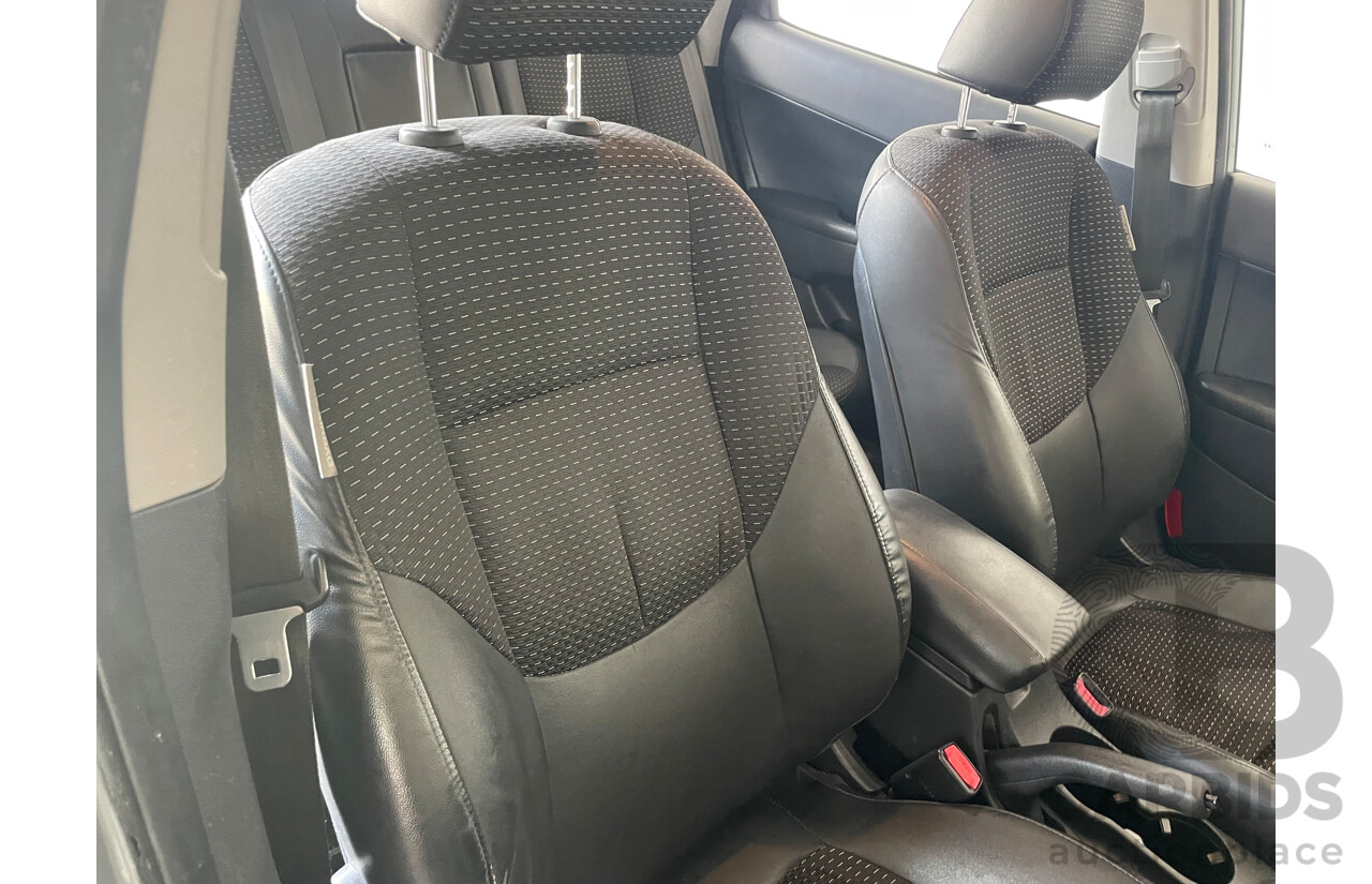 3/2010 Hyundai i30 SR FD MY10 5d Hatchback Silver 2.0L