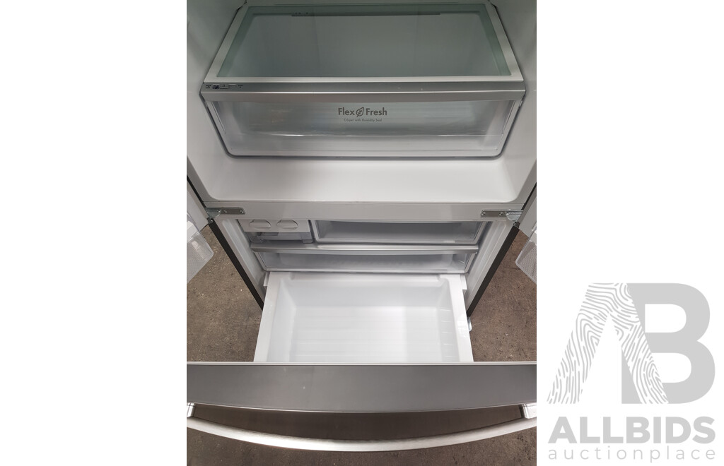 Westinghouse (WHE5200SA) 524L French Door Style Refrigerator