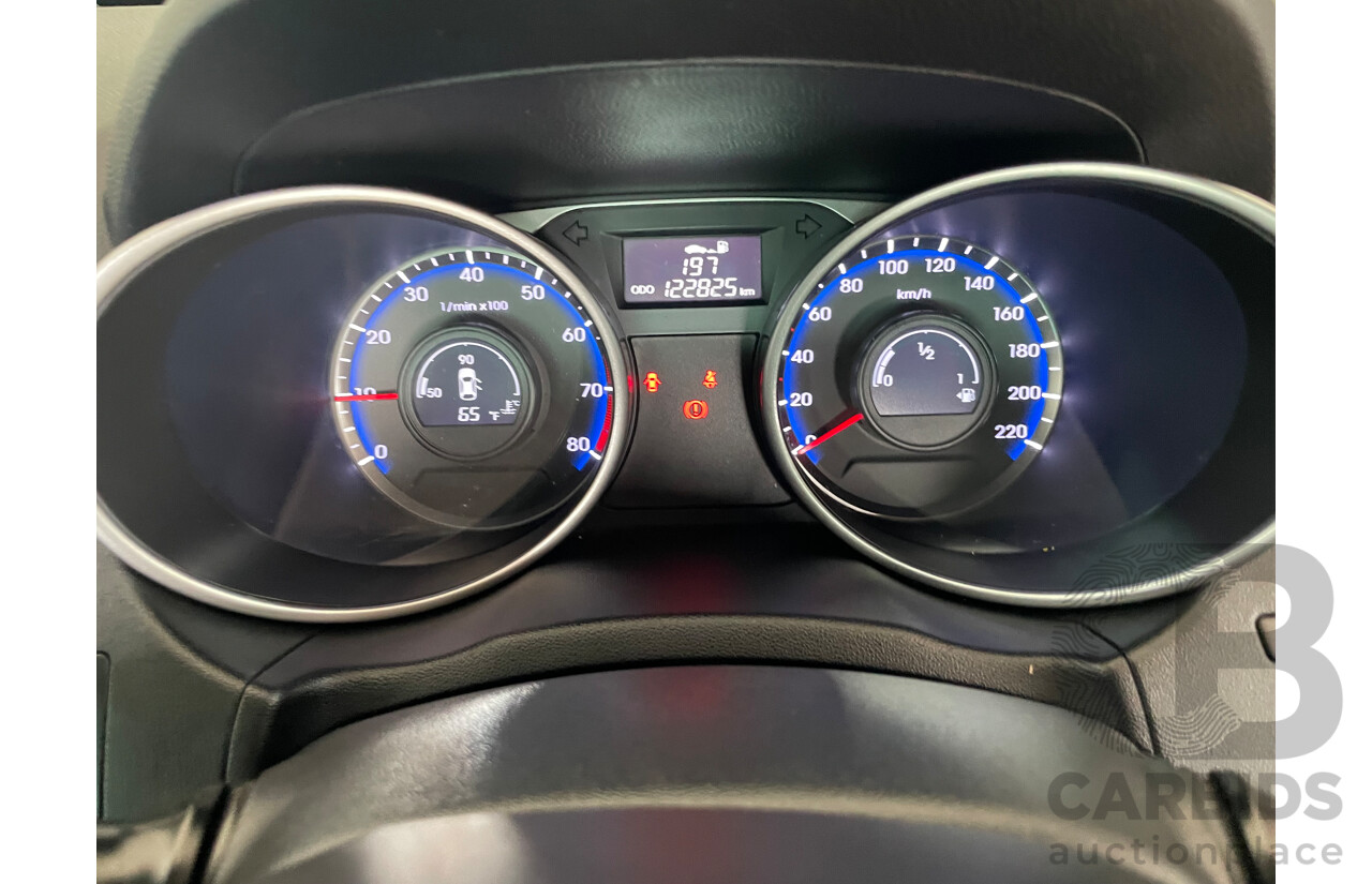 8/2015 Hyundai Ix35 SE (fwd) LM SERIES II 4d Wagon Red 2.0L