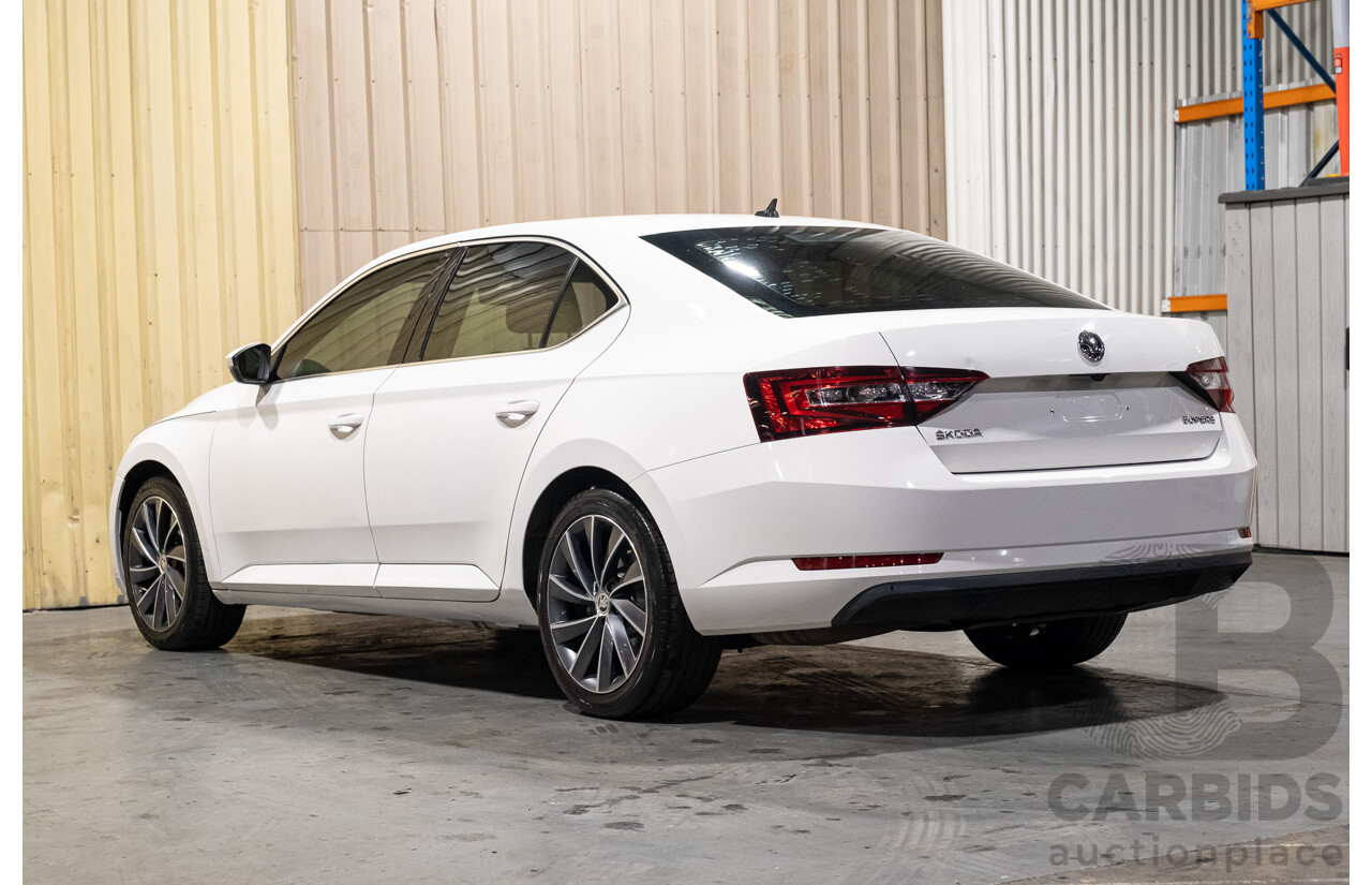 2/2016 Skoda Superb 140TDI NP MY16 4d Sedan White Turbo Diesel 2.0L