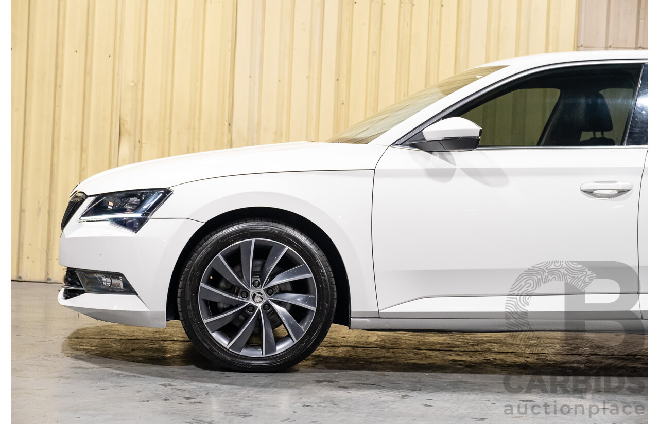 2/2016 Skoda Superb 140TDI NP MY16 4d Sedan White Turbo Diesel 2.0L