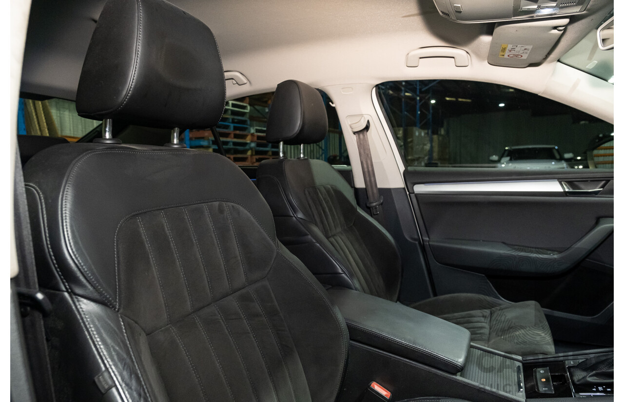 2/2016 Skoda Superb 140TDI NP MY16 4d Sedan White Turbo Diesel 2.0L