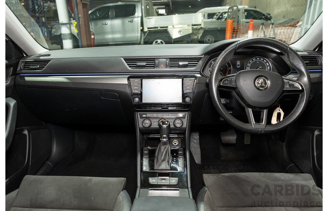 2/2016 Skoda Superb 140TDI NP MY16 4d Sedan White Turbo Diesel 2.0L