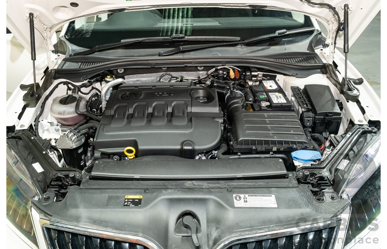 2/2016 Skoda Superb 140TDI NP MY16 4d Sedan White Turbo Diesel 2.0L