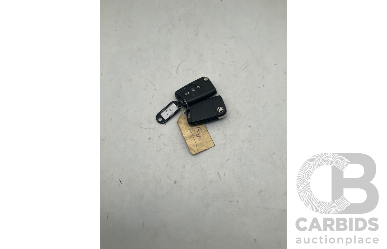 2/2016 Skoda Superb 140TDI NP MY16 4d Sedan White Turbo Diesel 2.0L