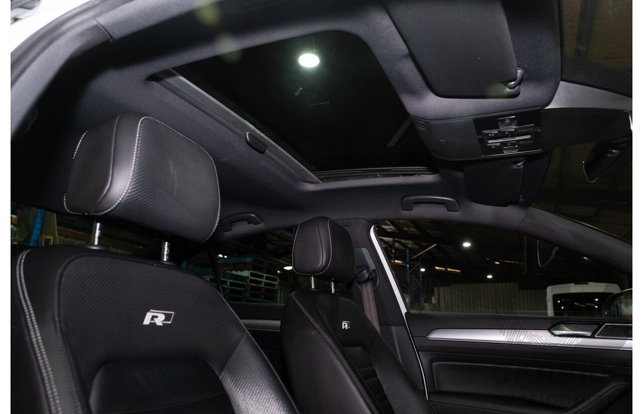 08/2016 Volkswagen Passat 140TDI Highline 3C B8 R-Line Package 4d Sedan White Turbo Diesel 2.0L