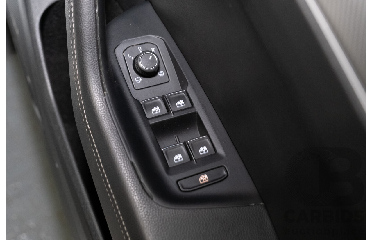 08/2016 Volkswagen Passat 140TDI Highline 3C B8 R-Line Package 4d Sedan White Turbo Diesel 2.0L