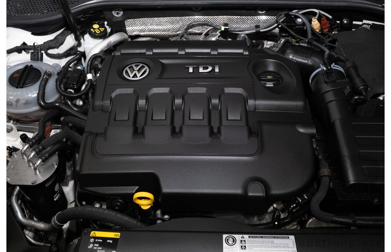 08/2016 Volkswagen Passat 140TDI Highline 3C B8 R-Line Package 4d Sedan White Turbo Diesel 2.0L