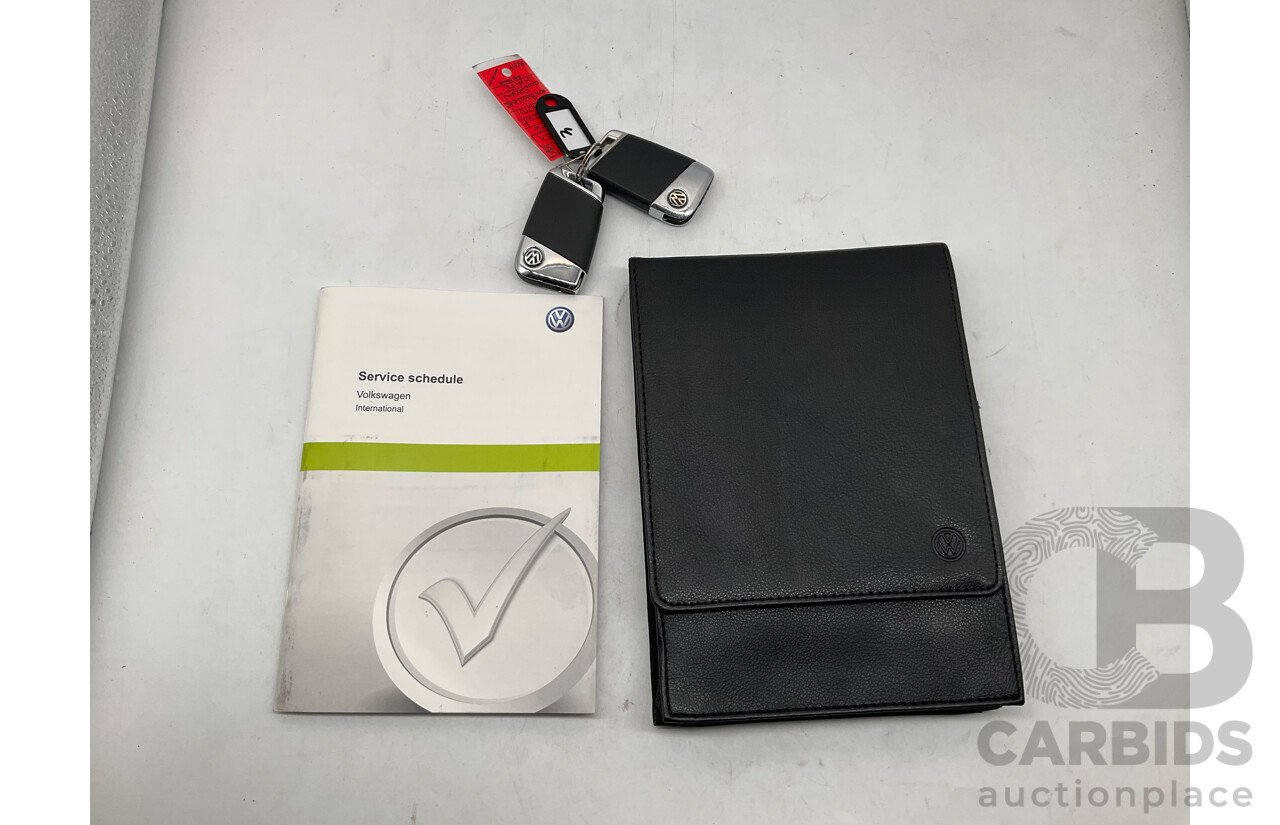 08/2016 Volkswagen Passat 140TDI Highline 3C B8 R-Line Package 4d Sedan White Turbo Diesel 2.0L