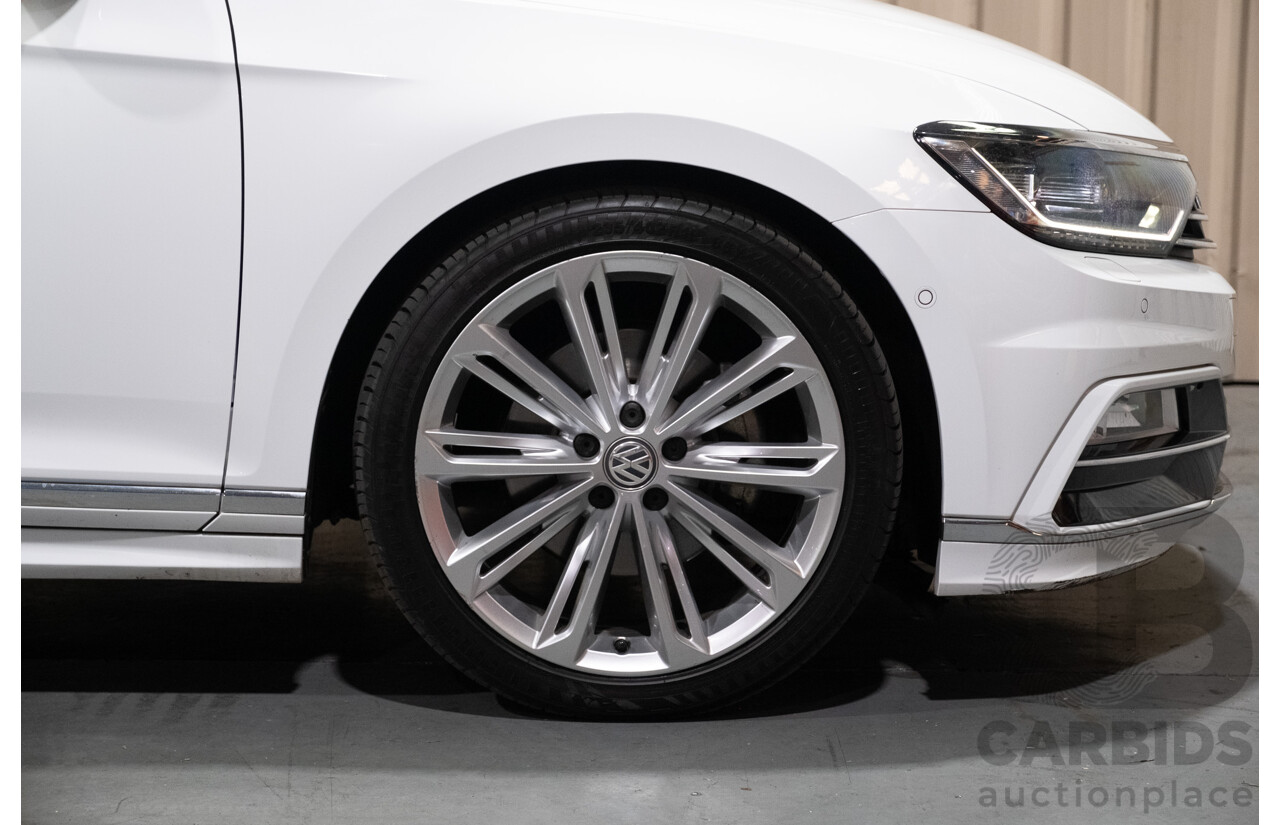 08/2016 Volkswagen Passat 140TDI Highline 3C B8 R-Line Package 4d Sedan White Turbo Diesel 2.0L