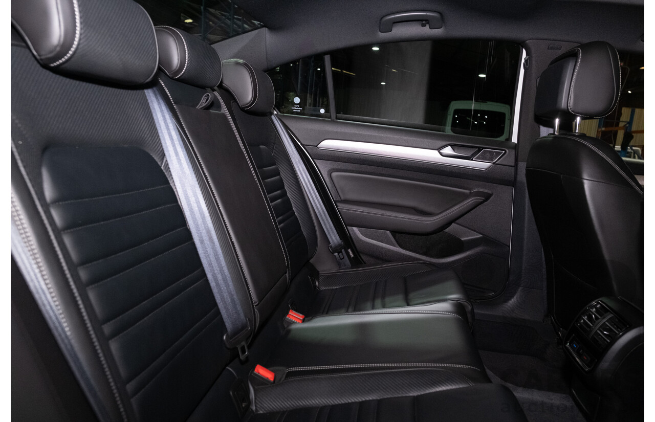 08/2016 Volkswagen Passat 140TDI Highline 3C B8 R-Line Package 4d Sedan White Turbo Diesel 2.0L