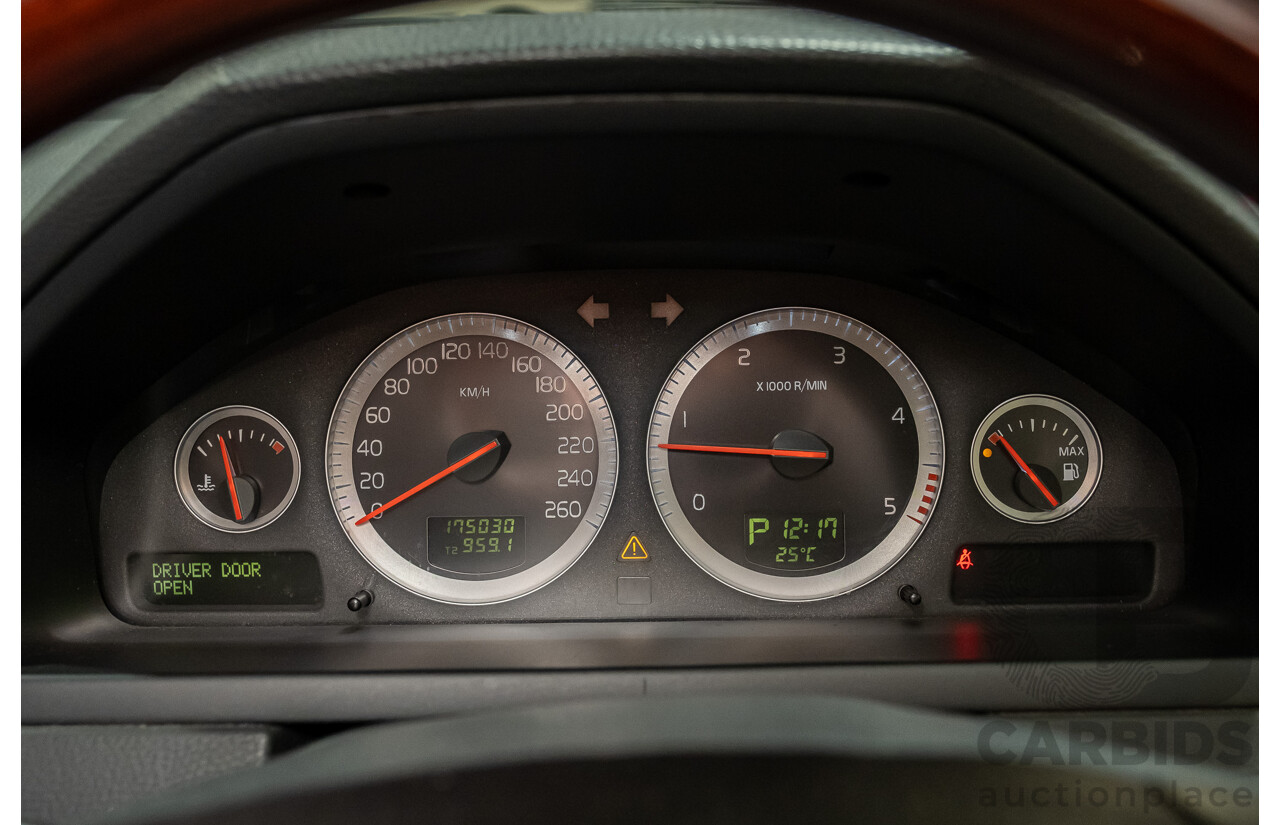 2/2010 Volvo XC90 D5 (AWD) MY11 4d Wagon Black Turbo Diesel 2.4L - 7 Seater