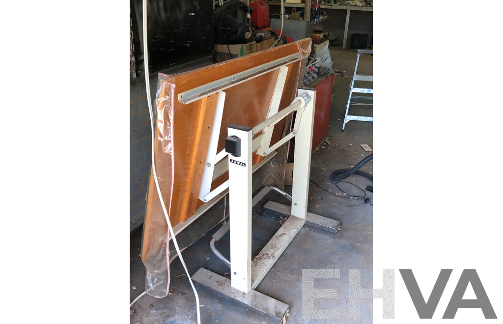 Arnal Neolt Italy Fold Up Drafting Bench