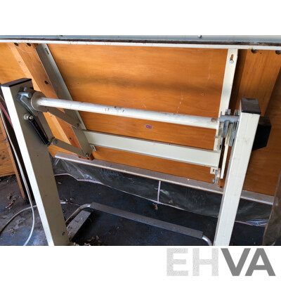 Arnal Neolt Italy Fold Up Drafting Bench