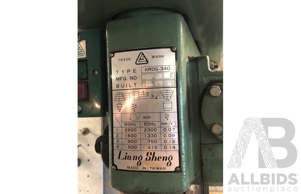 Vintage KRDG-340 Liong Sheng Drill Press Made in Taiwan with Assorted Drill Bits and Miscellaneous Parts