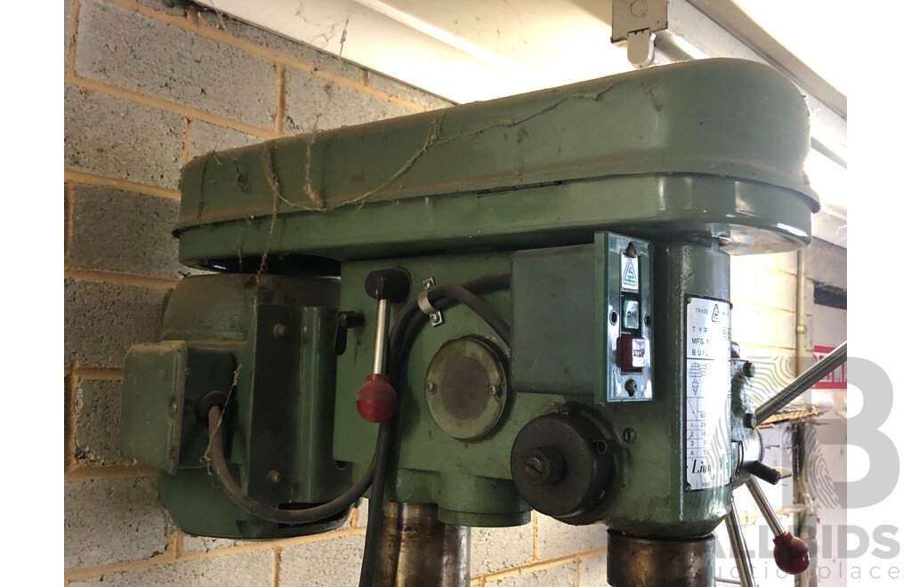 Vintage KRDG-340 Liong Sheng Drill Press Made in Taiwan with Assorted Drill Bits and Miscellaneous Parts