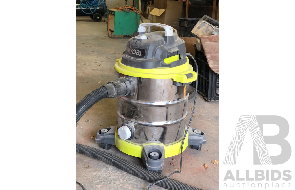 Ryobi RVC-1220I-G Wet and Dry Vacuum Cleaner