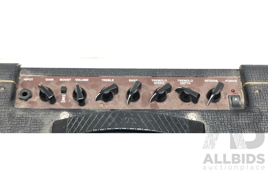 Vox Pathfinder 15R V9168T Amplifier
