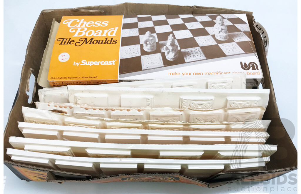 Vintage Supercast Chess Board Set