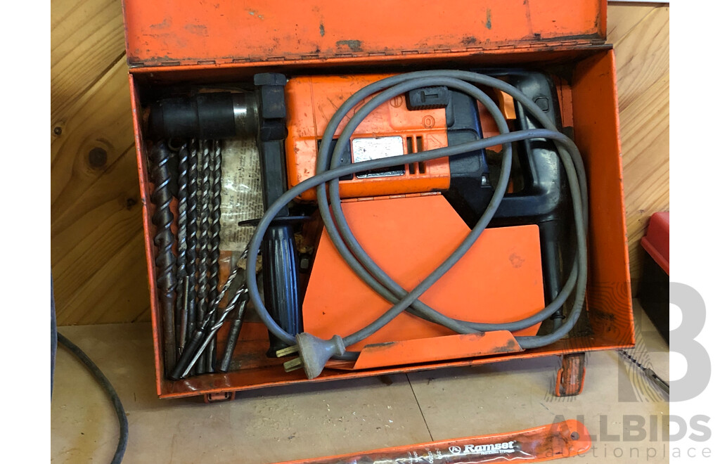 240V Ramset 330 Dyna Drill with Drill Bits