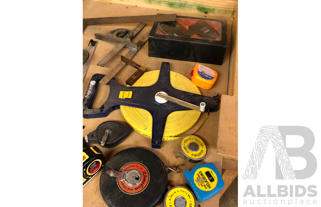 Large Collection of Measuring Devices and WM-2000 Shiya Super Professional Microphone