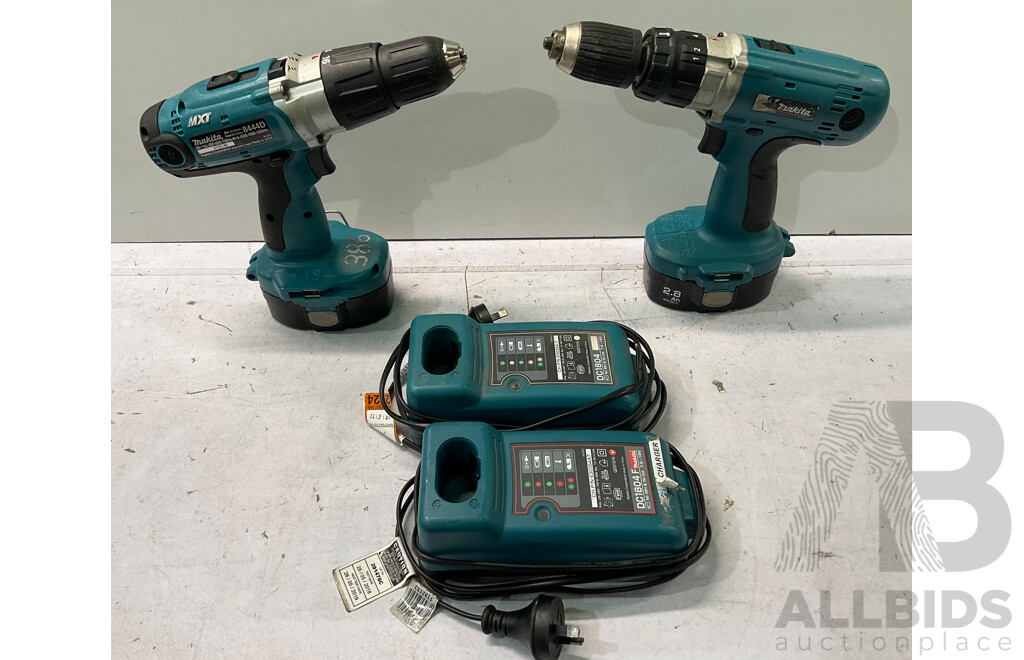 MAKITA (8444D) Chuck Drill 18v (X2) W/ Charger - Lot of 4 - Total ORP $599.99