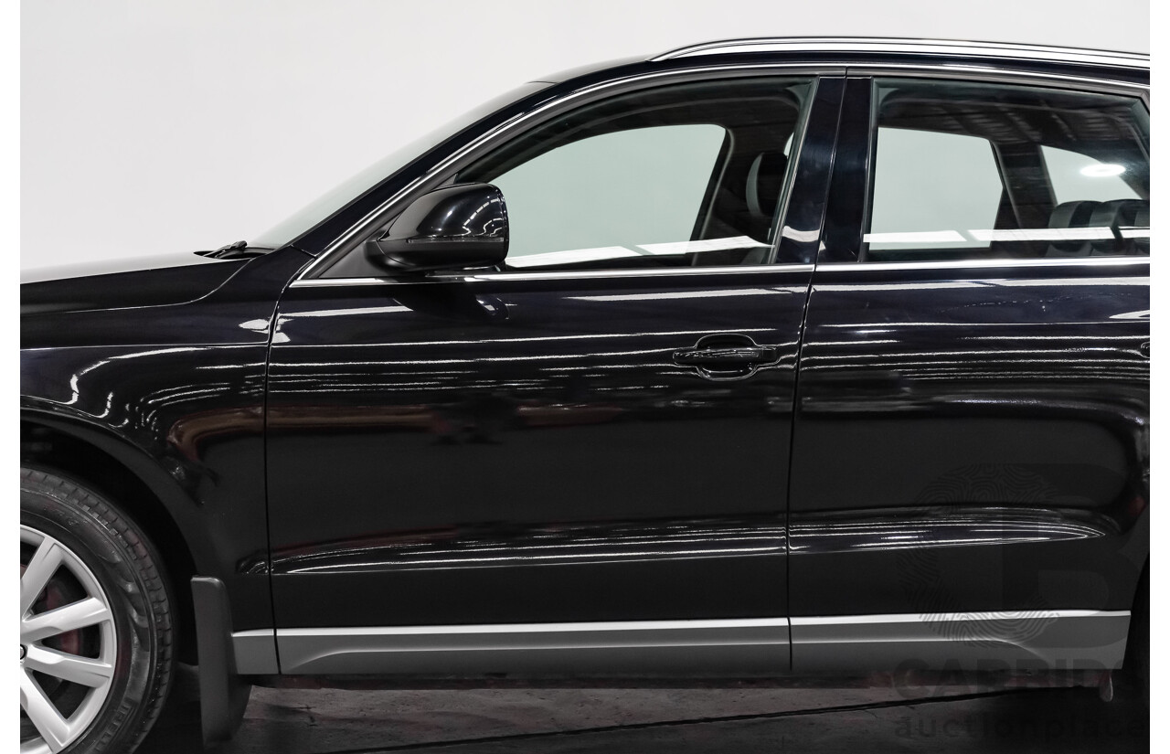 5/2010 Audi Q5 2.0 TDI Quattro (AWD) 8R MY10 4d Wagon Metallic Black Turbo Diesel 2.0L