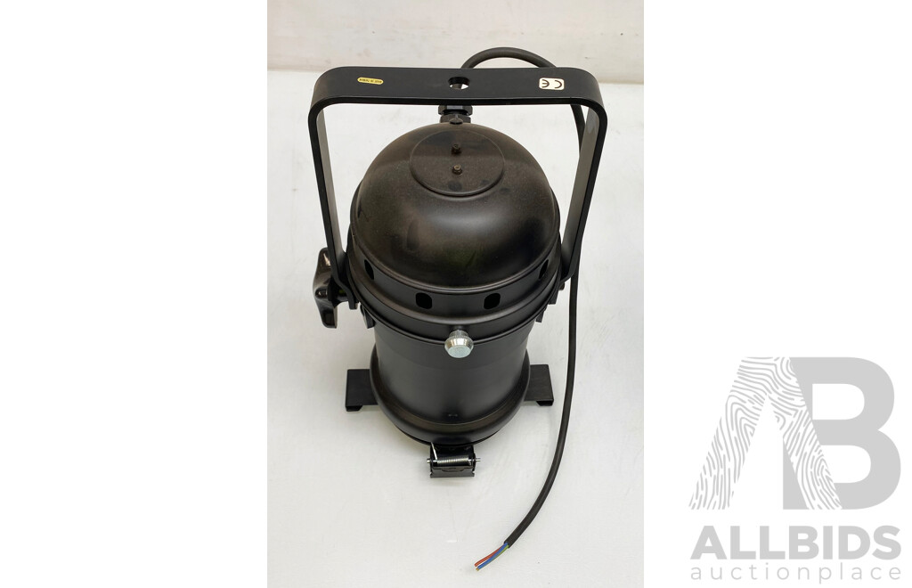 Par 64 & Par 42 Light Fixture