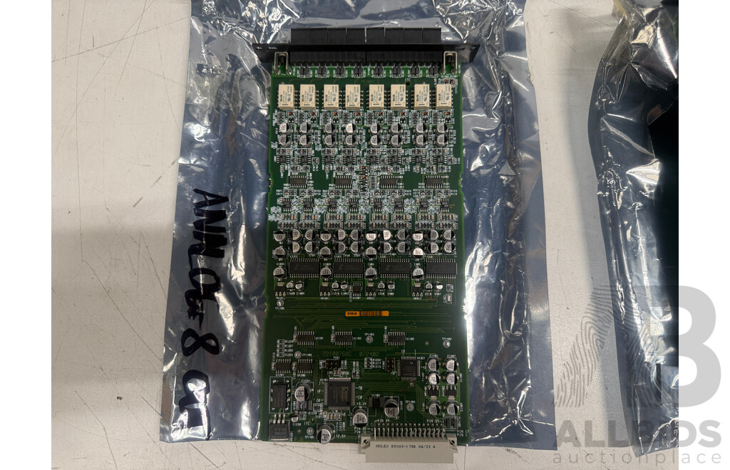 Media Matrix Output Cards, NI0-8ml II, Analog 8-Output, Line-in