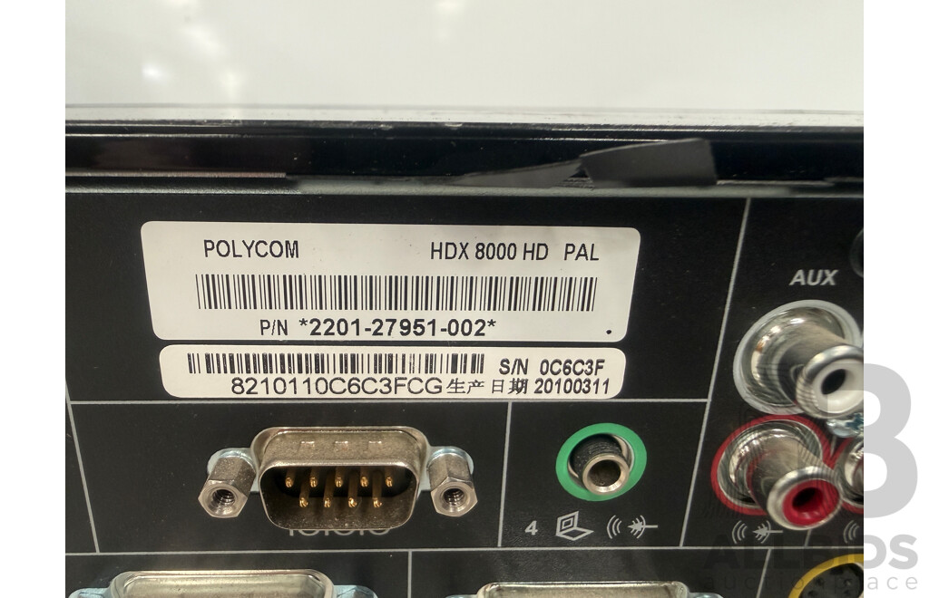Polycom HDX8000 Media Center + Subwoofer 1565 Speaker