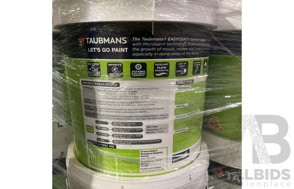 TAUBMANS Easy Coat Semi Gloss White for Interior Walls 15L - Lot of 9 - Estimated Total ORP $1710.00
