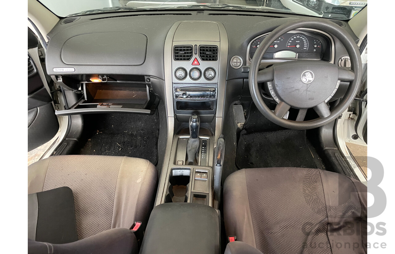 9/2004 Holden Commodore Executive VZ 4d Sedan White 3.6L