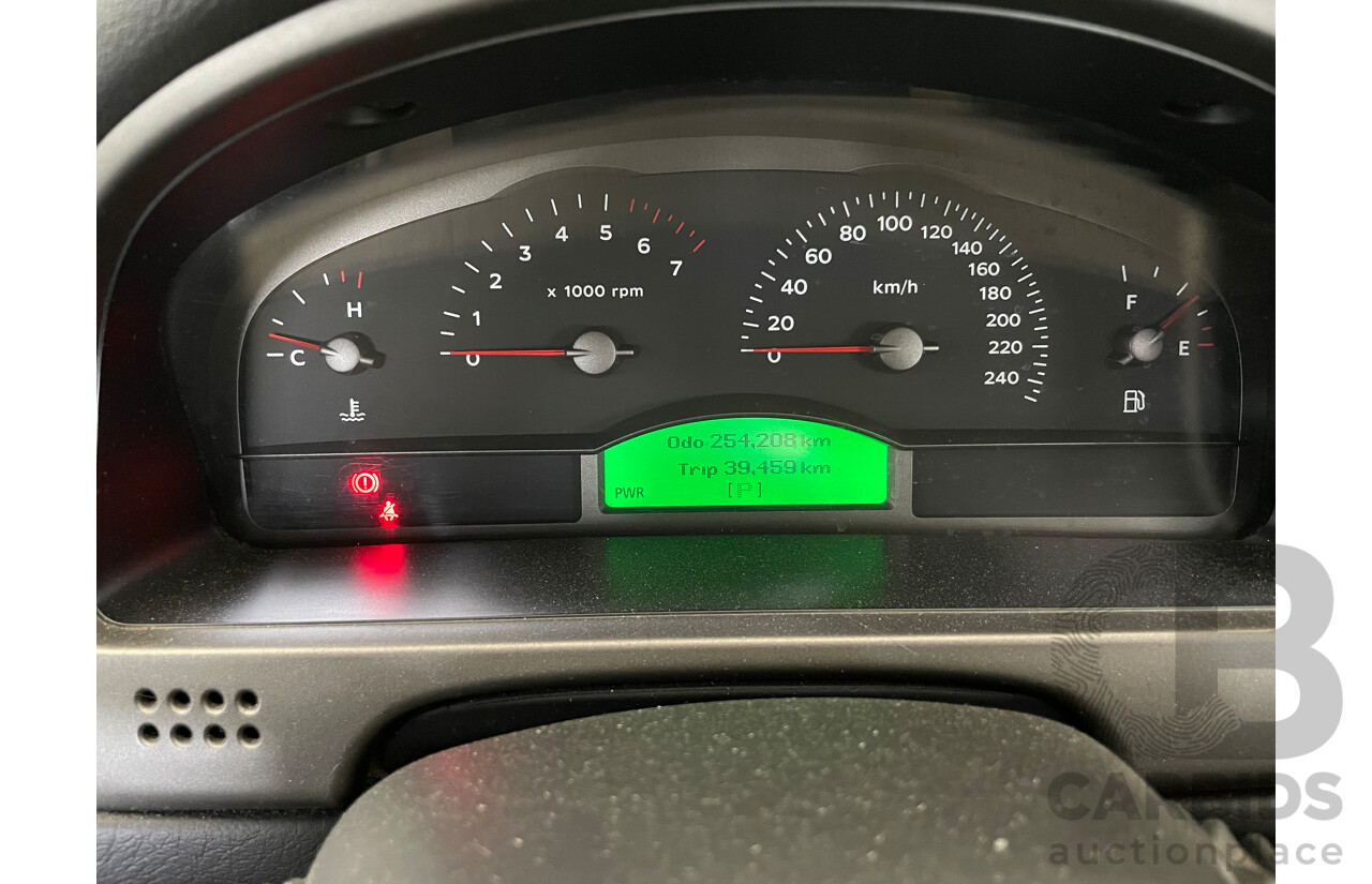 9/2004 Holden Commodore Executive VZ 4d Sedan White 3.6L