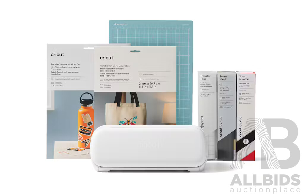 CRICUT Joy Xtra Starter Bundle - ORP $424.00