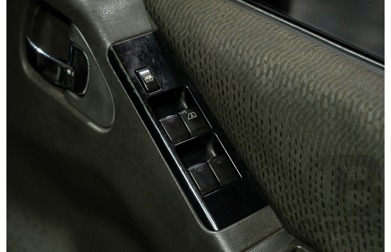 4/2011 Nissan Navara ST-X (4x4) D40 SERIES 4 Dual Cab P/Up Black Turbo Diesel 2.5L